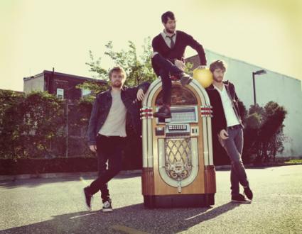 New Music Video: “Half Crazy” – Jukebox the Ghost