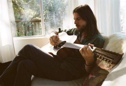 Jonathan Wilson: giving feeling to the shadows of a past