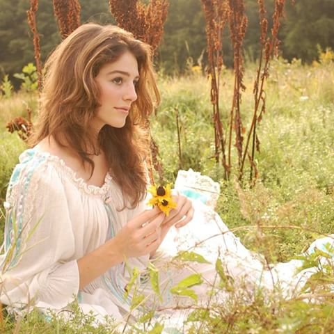 Folk songstress Evelyn Cormier releases new single, plays Tupelo Music Hall 08.04