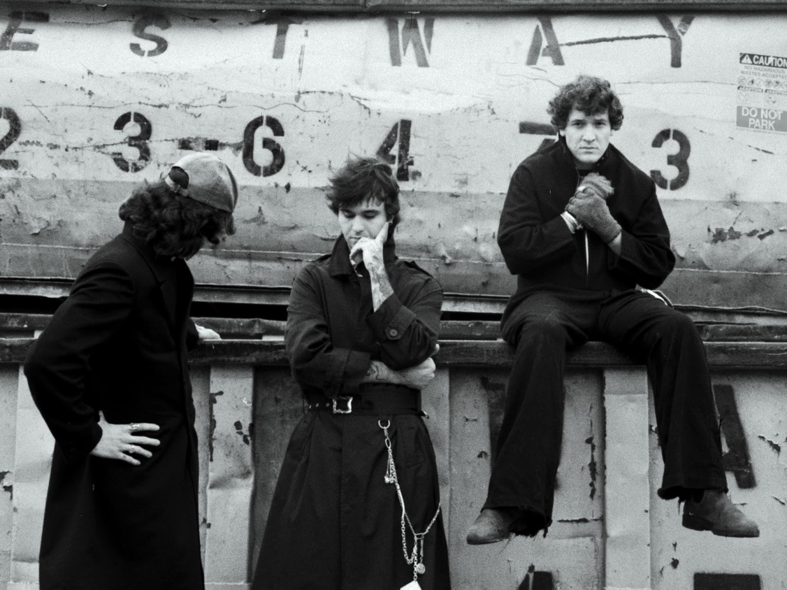 NYC’s indie-rock Quarters new double single “STAR / PLUMMET” (plus hella US tour dates in March)