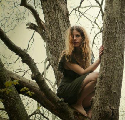 Weekly Feature: Doe Paoro – live at Irving Plaza with First Aid Kit on 09.29